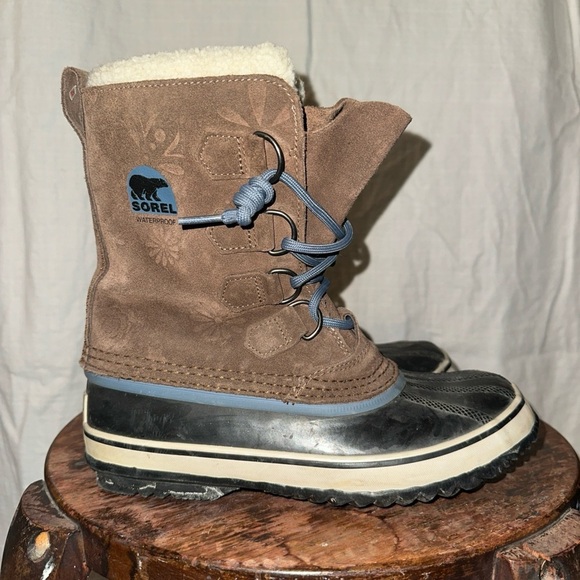 Sorel Shoes - SOREL 1964 PAC Graphic waterproof insulated duck boots size 7